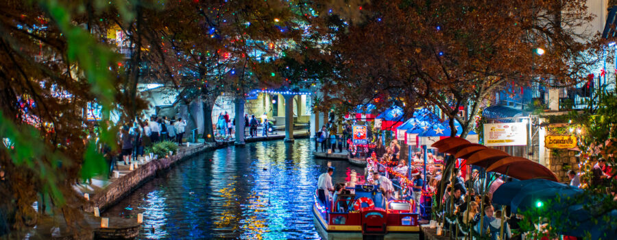 Riverwalk at christmas