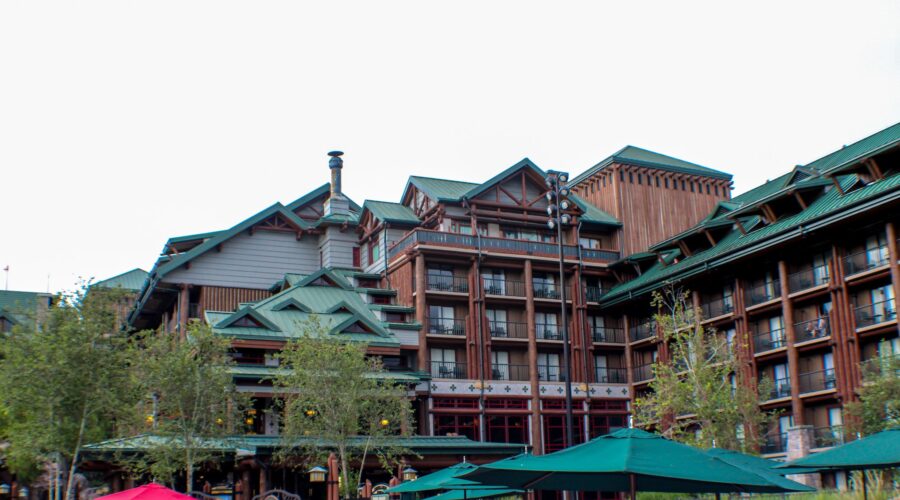 Copper Creek, Boulder Ridge, or Wilderness Lodge – Which one to Book?