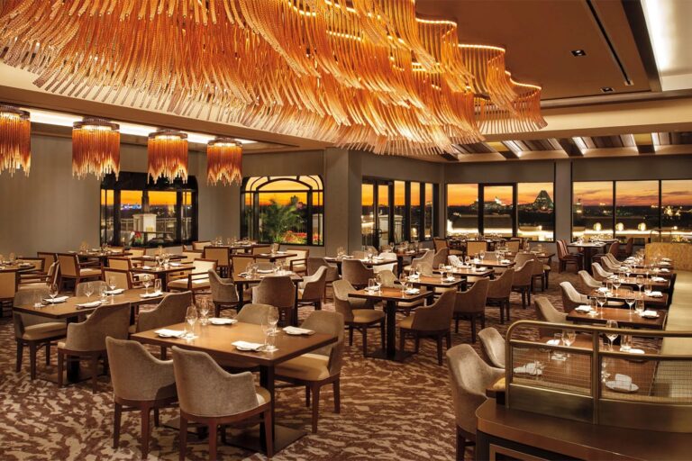 Disney Riviera's Topolinos Terrace Dining Room